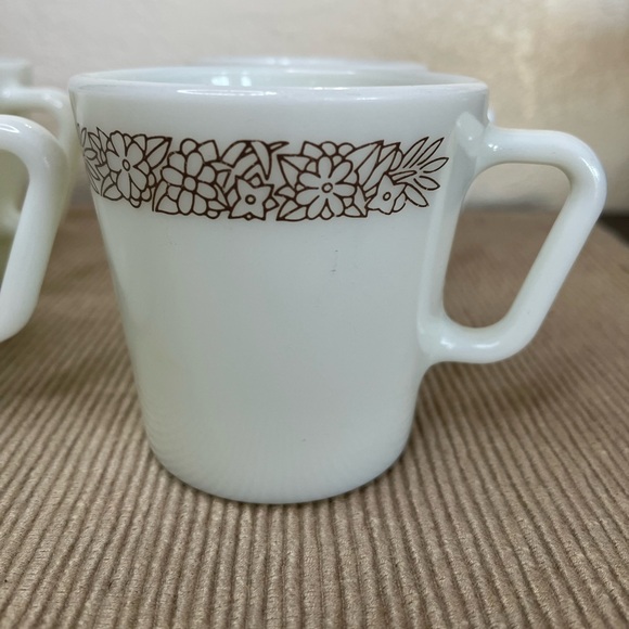 Pyrex - Picture 5 of 5